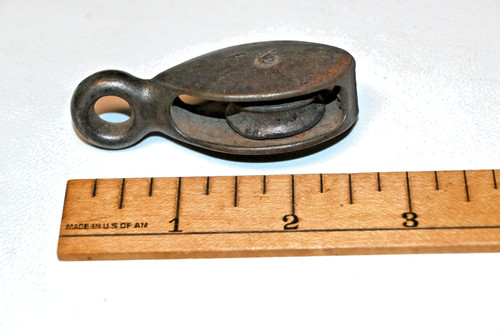 Vintage Small Single Wheel Steel Pulley (D9)