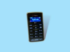 Vintage Y2K Keyboard Flipphone.