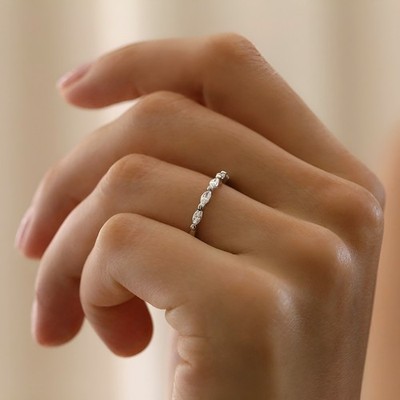 Luxus 950 Platin Marquise Band Lab Grown Eternity E F VVS2 Diamant 1,75 ct