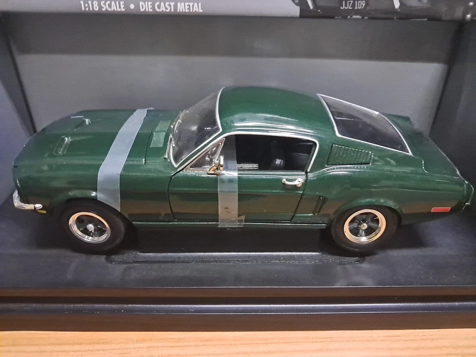 Ertl Ford Mustang  1968 'BULLIT '1/18 - Immagine 3 di 4