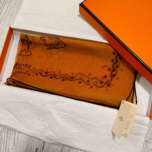 Unused w/box HERMES Petit Carre 45 a votre service mousseline Silk Scarf 41cm - Picture 3 of 22