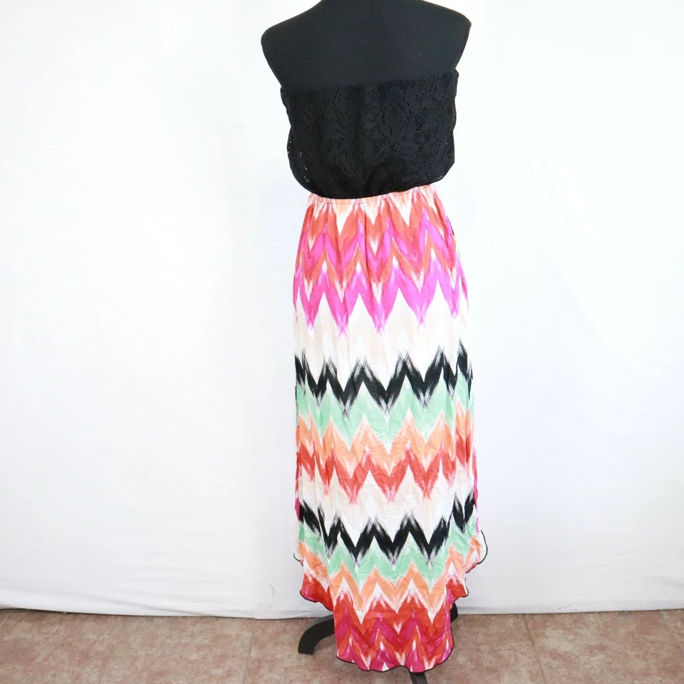 Vestido Trixxi Para Mujer Pequeño Alto-Bajo Maxi Fiesta Informal Colorido Chevron Sin Mangas Foto 4 de 4