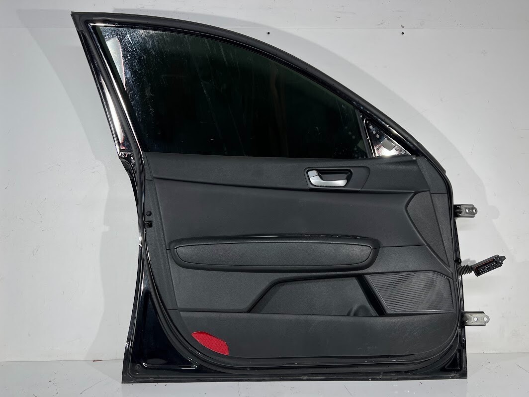 2016-2020 Kia Optima LX Sedan Front Left Driver Door Assembly