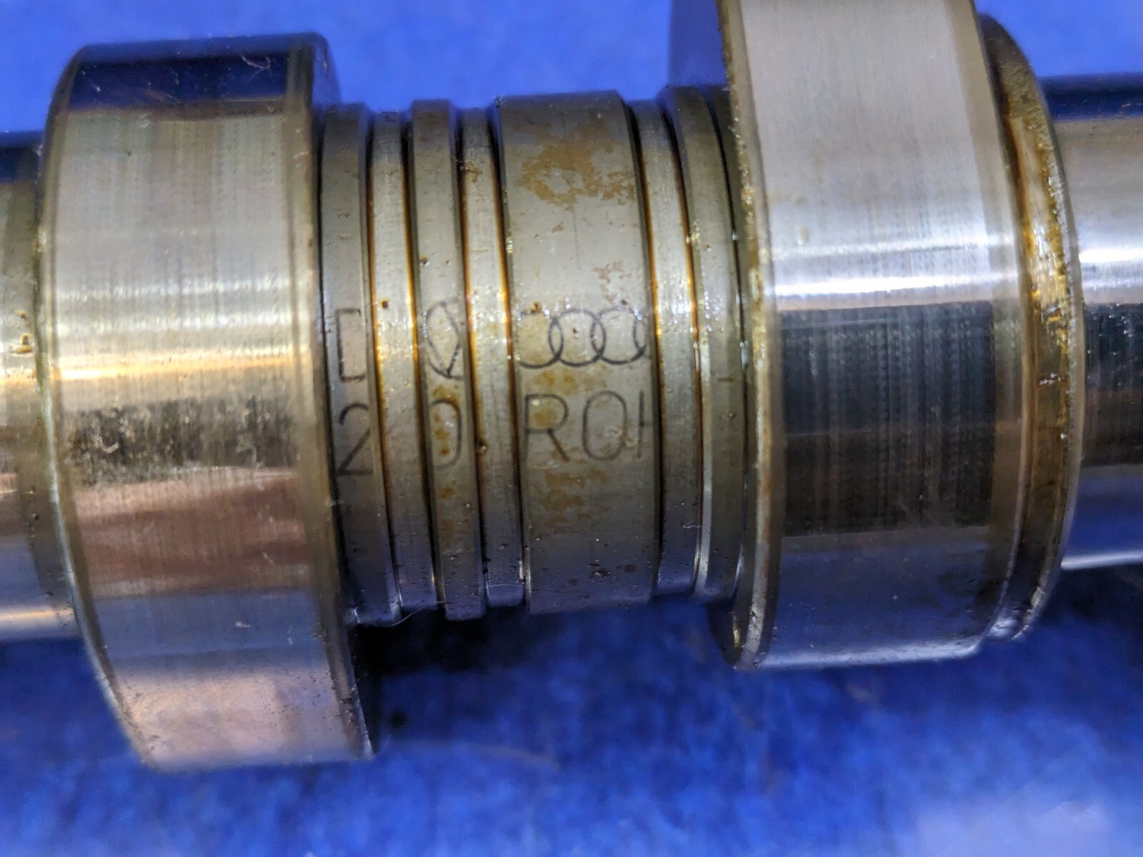 oem camshaft outlet right Bentley Continental 6.0 W12 exhaust cam shaft