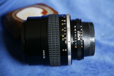 Nikon Nikkor 105mm f:1.8 AIS Lens, Mint | eBay
