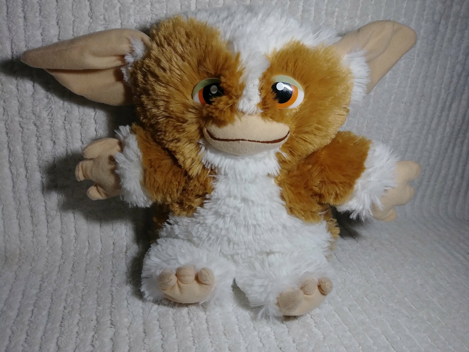 stuffed animal gizmo