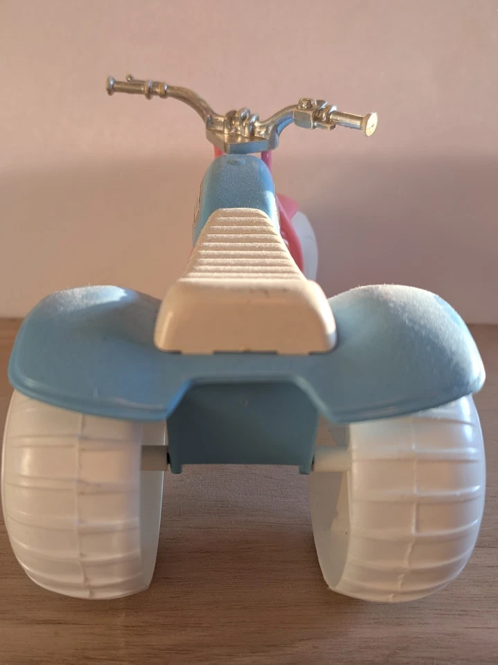 Triciclo Little Ms de colección de los años 80 - 3 ruedas - ATV - Raro difícil de encontrar cuerpo azul con rosa Foto 3 de 4