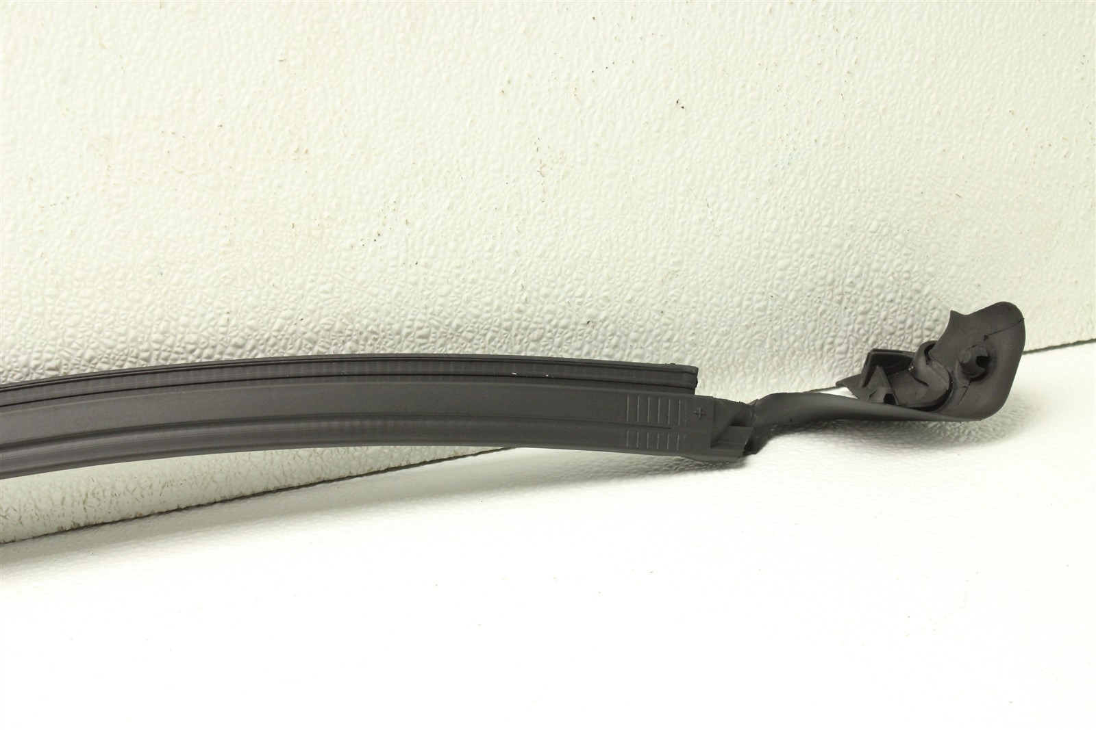 McLaren Artura 2025 Right Inner Window molding P/N 16AF044CP