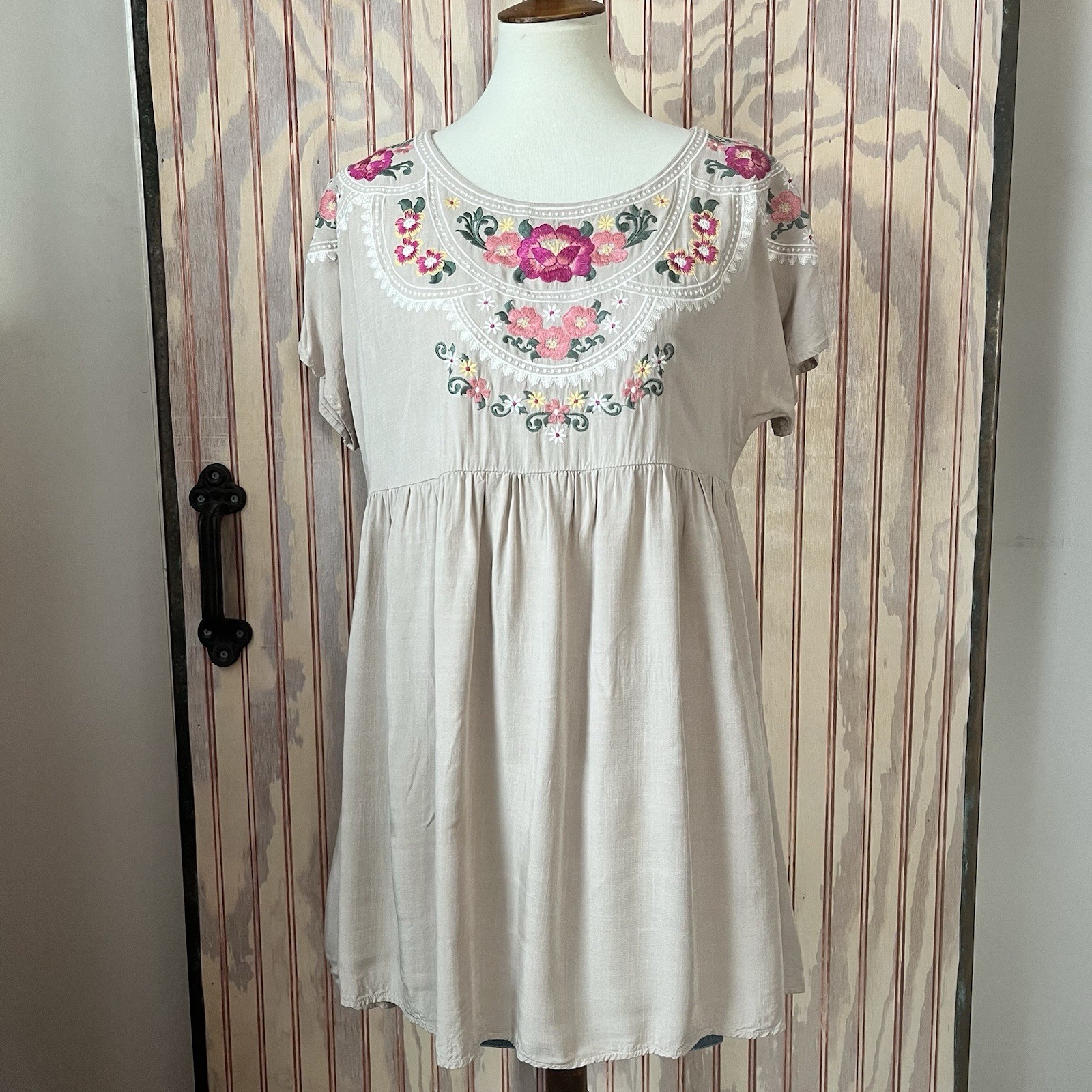 Savanna Jane Embroidered Boho Tunic Top Mini Dress Floral Rayon Festival Medium