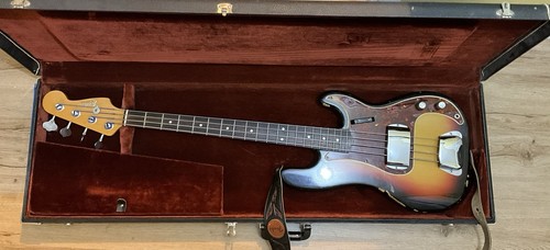 1966 Fender Precision Bass Sunburst - Picture 2 of 16