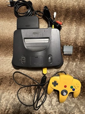 Nintendo N64 System Home Console Charcoal Gray 1A Controller Yellow 