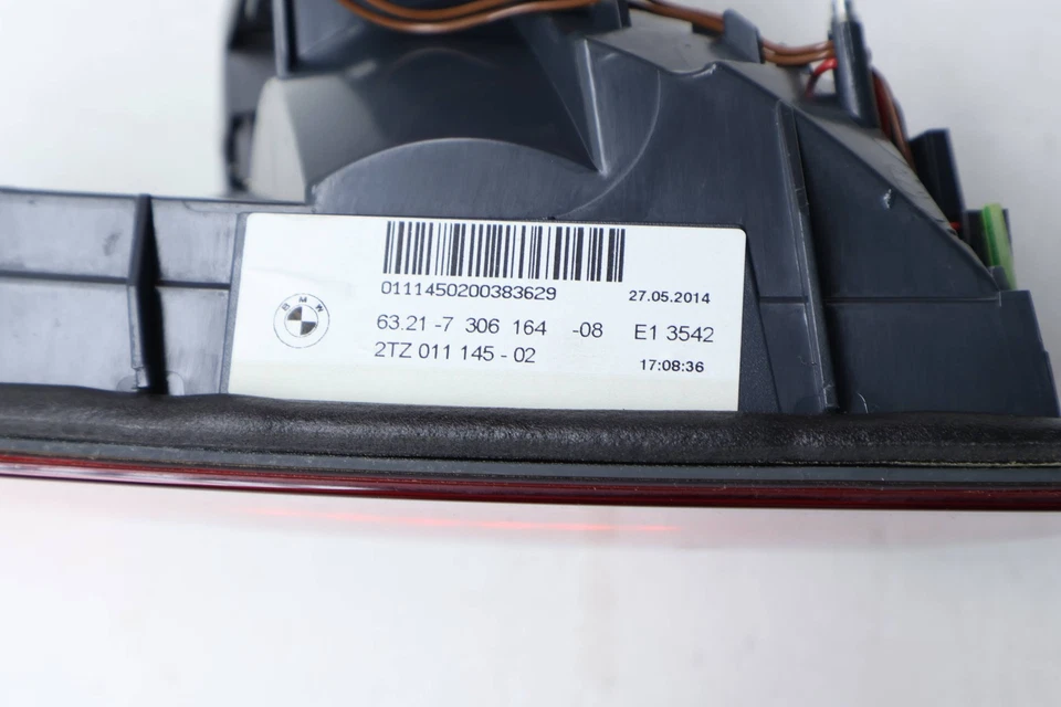 2014-2016 BMW 535I XDRIVE F10 - Luz traseira interna direita / LÂMPADA 7306164 - Imagem 3 de 4