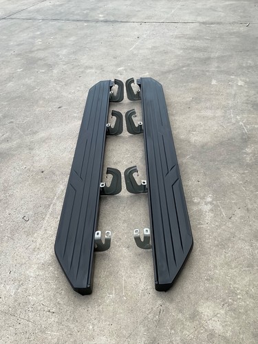 21 - 24 Chevy Tahoe GMC Yukon Factory Steps Running Boards OE Black Strip 716B - Picture 17 of 18
