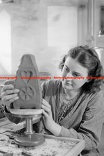 F017922 Art education student Germany 1930s WW2