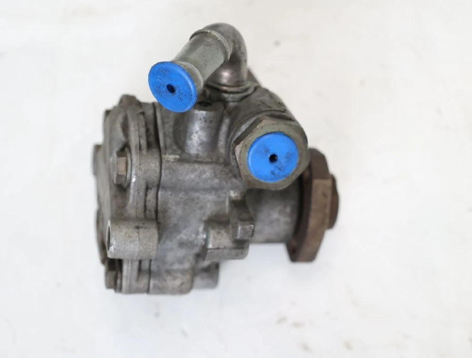 Servopumpe Audi A4 Avant B7 2D0422155C KYB 2.0 103 KW 140 PS Diesel 02-2007 - Bild 2 von 4