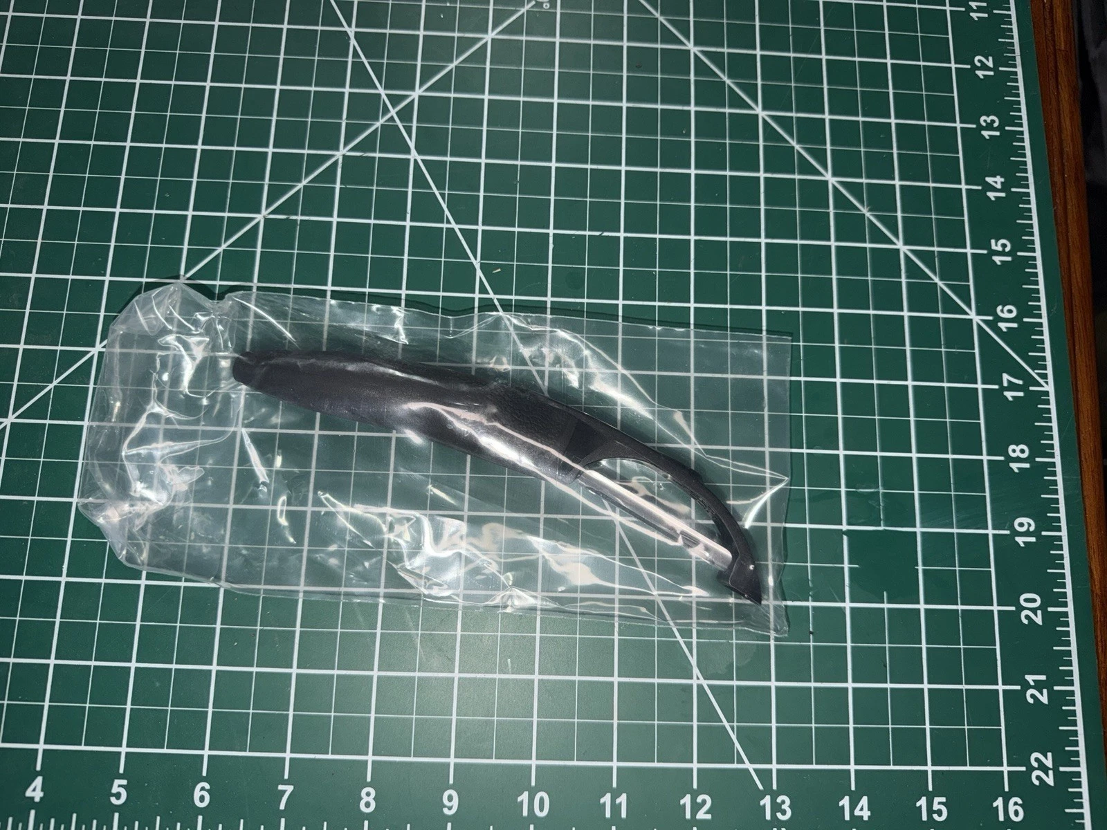 Cutco 1501. Vegetable Peeler. Brand New.
Opens in a new window or tab