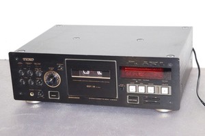 TEAC V-6030S 3-Kopf/Head Hi-End Kassetten Deck  neuer Riemen