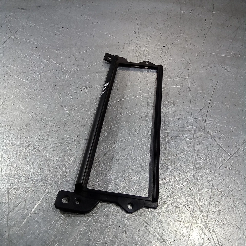 Se adapta a: Adaptador de radio unidad principal Din única BMW Mini R50/R52/R53 2000-2006 Foto 2 de 4