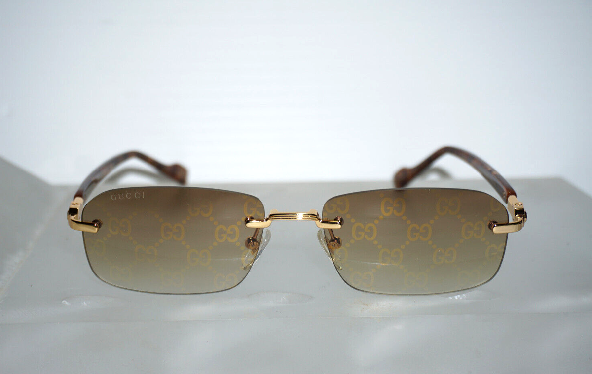 Authentic Gucci sunglass with distinctive GG Logo Effortless style starts with the right frame. Gucci  main image 2