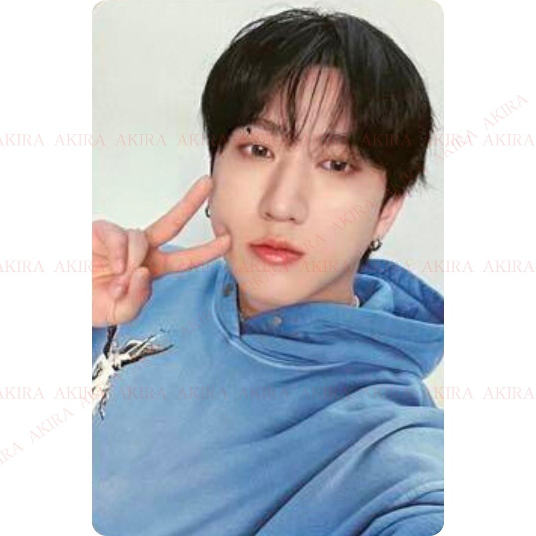 straykids ファンミSKZ5'CLOCK トラックジャケット　トレカ付 Stray kids SKZ 5'CLOCK Track Jacket With No Card OFFICIAL