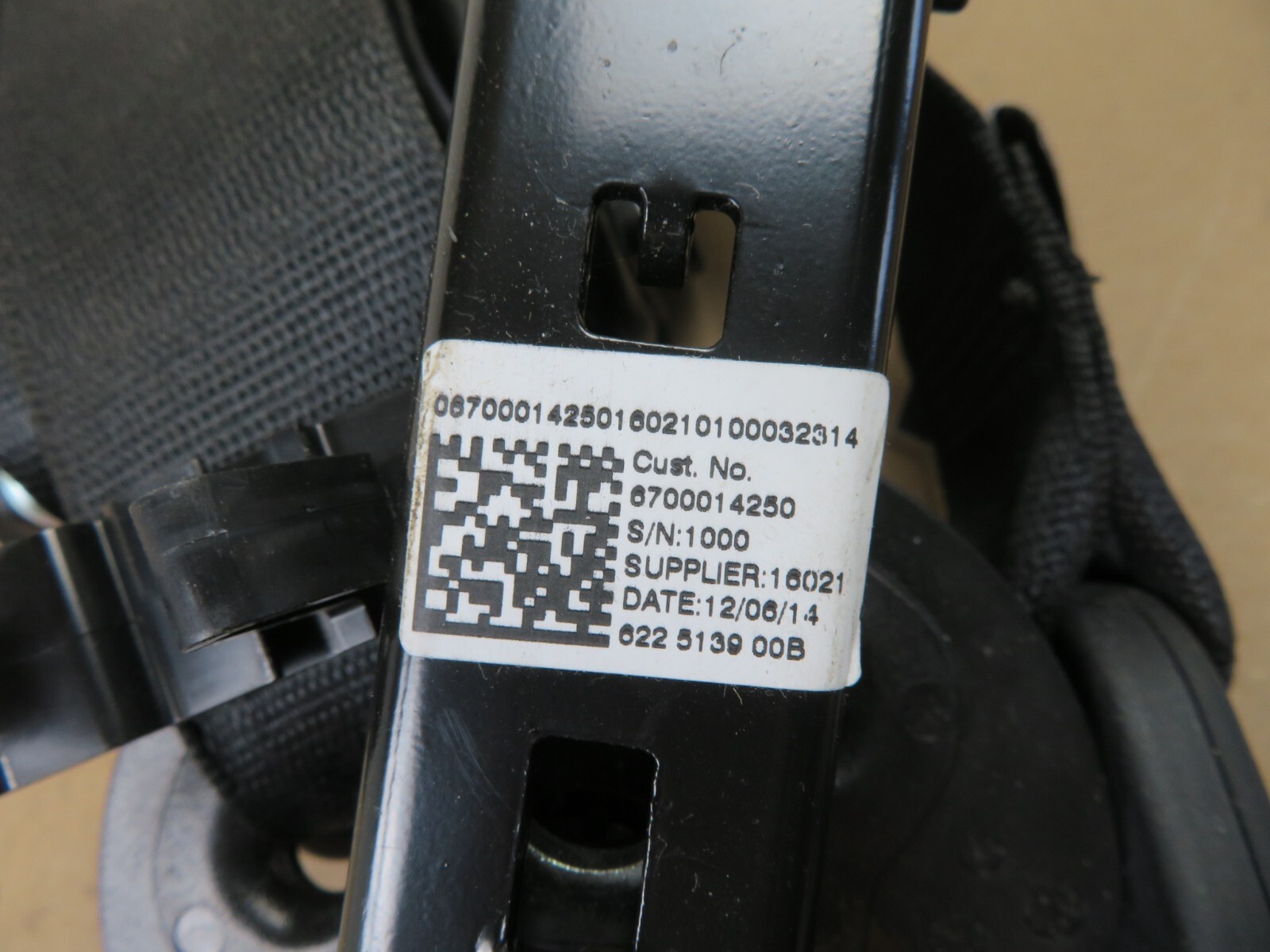 2014-2017 MASERATI FRONT LEFT DRIVER SIDE SEAT BELT W/ TENSIONER BLACK OEM