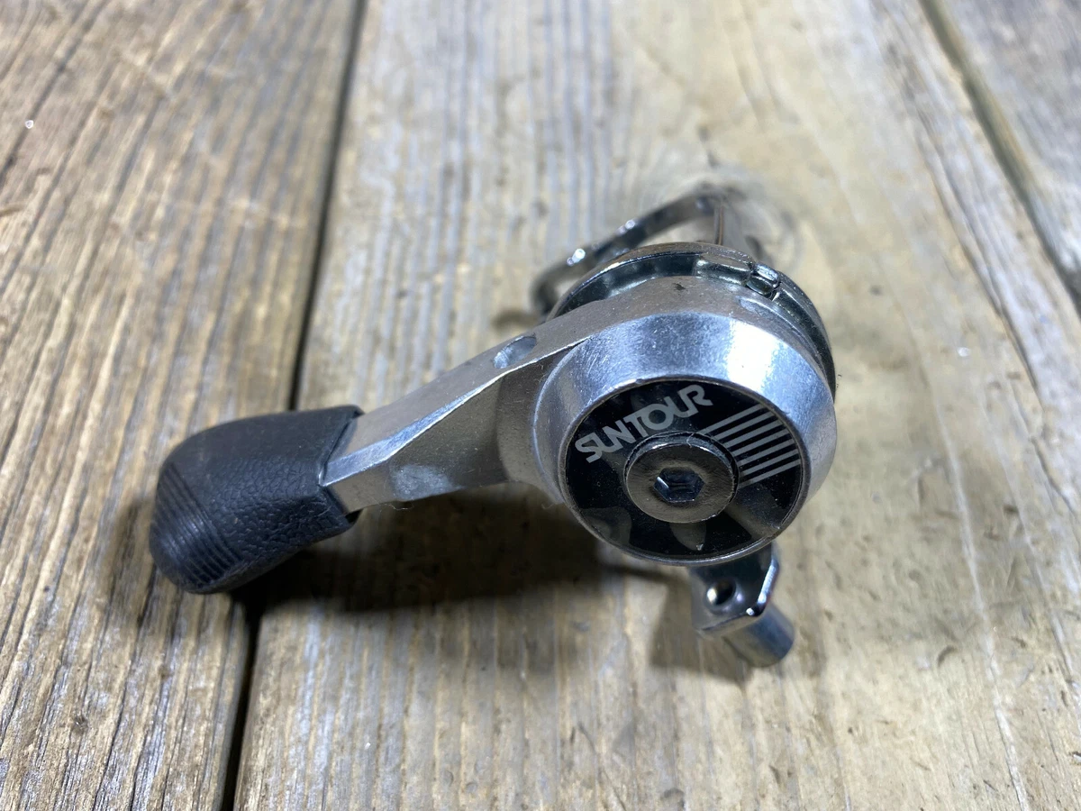 Thumb shifter outlet road bike