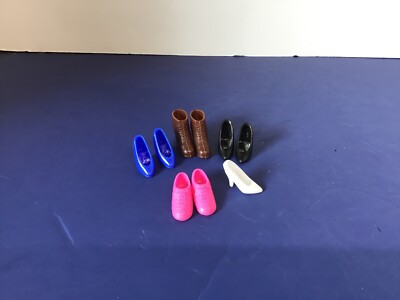 Barbie shoes~ Lot Of 4 pairs Plus 1