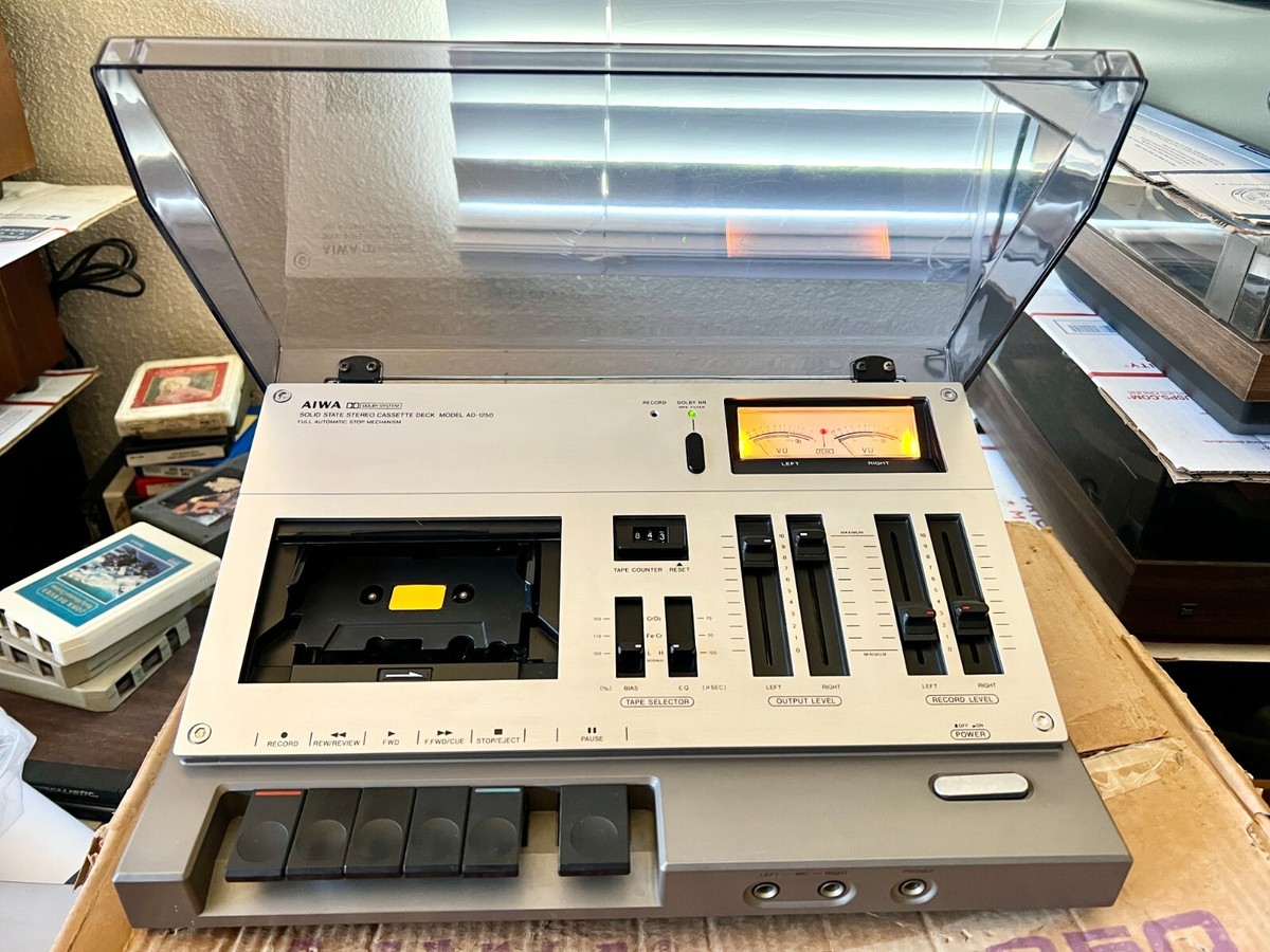 AIWA AD-1250 Solid State Cassette Deck w/ cover, Manual, Original