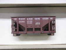 ROUNDHOUSE ~ CHICAGO NORTHWESTERN ORE CAR # 121361 ~ KIT ~ HO SCALE