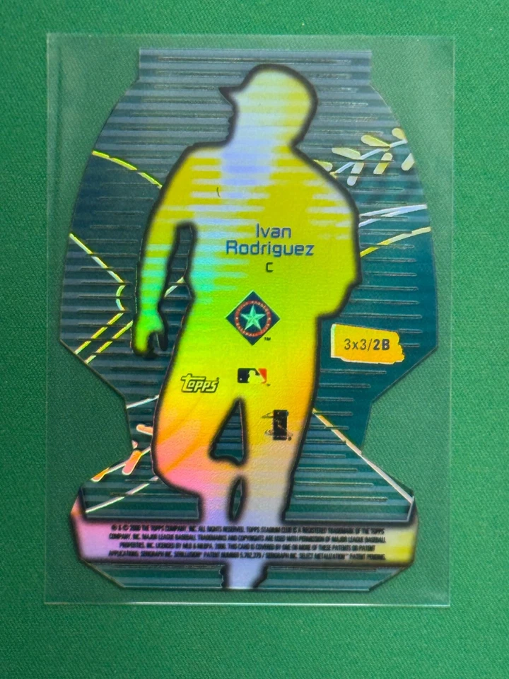 2000 Topps Stadium Club 3 X 3 Illuminator Parallel Die-Cut #2B Ivan Rodriguez - Image 2 of 2