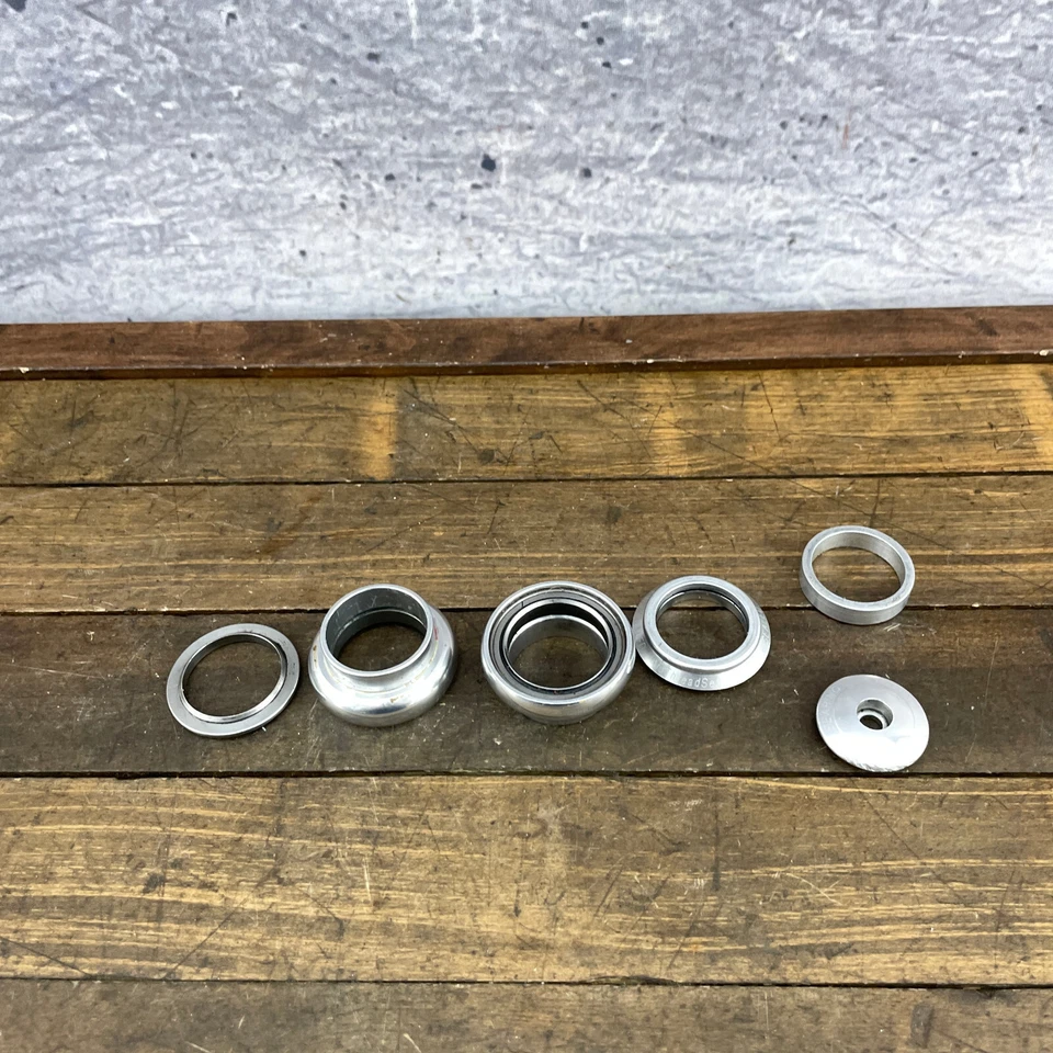 Auriculares Chris King De Colección 1 1/8 Pulgadas Sin Roscas Peltre Temprano Sin Logo Plateado A3 Foto 2 de 4