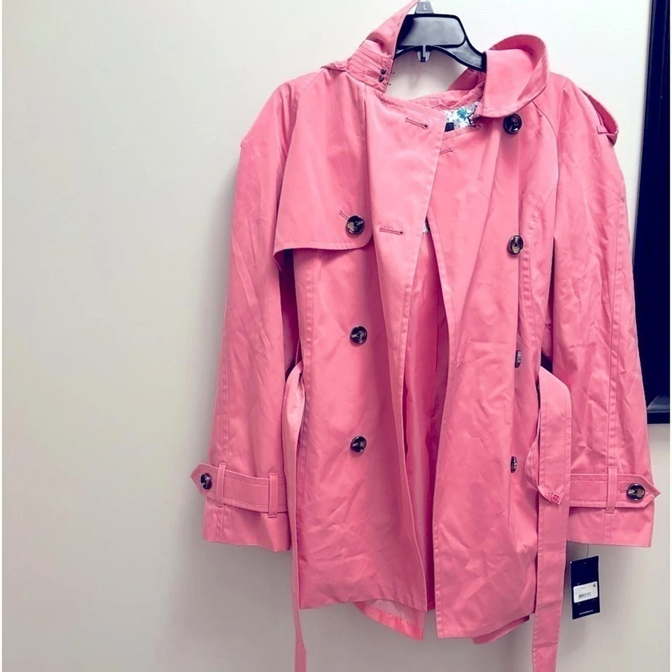 Chaqueta de trinchera LONDON FOG Petite resistente al agua con cinturón, abrigo PL🦩 Foto 4 de 4