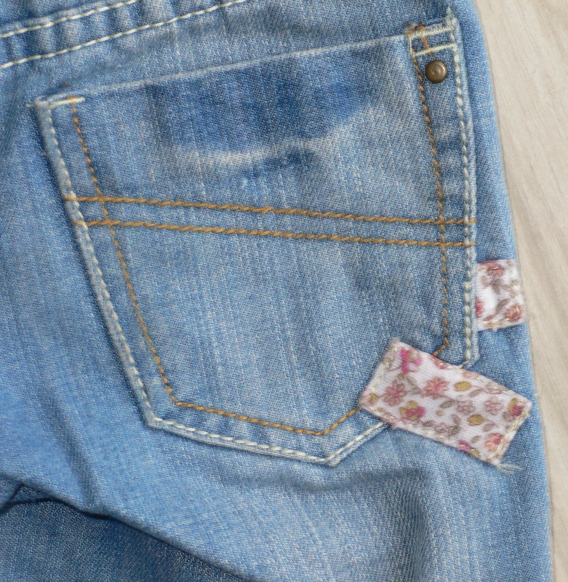 Ensemble Fille été 4 Ans - Short Jean + T-shirt Blanc Okaïdi, Occasion Très Bon état
