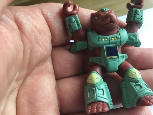 BATTLE BEASTS #21 DANGER DOG +WEAPON/RUB HASBRO TAKARA 1986 RARE VINTAGE - Picture 2 of 11
