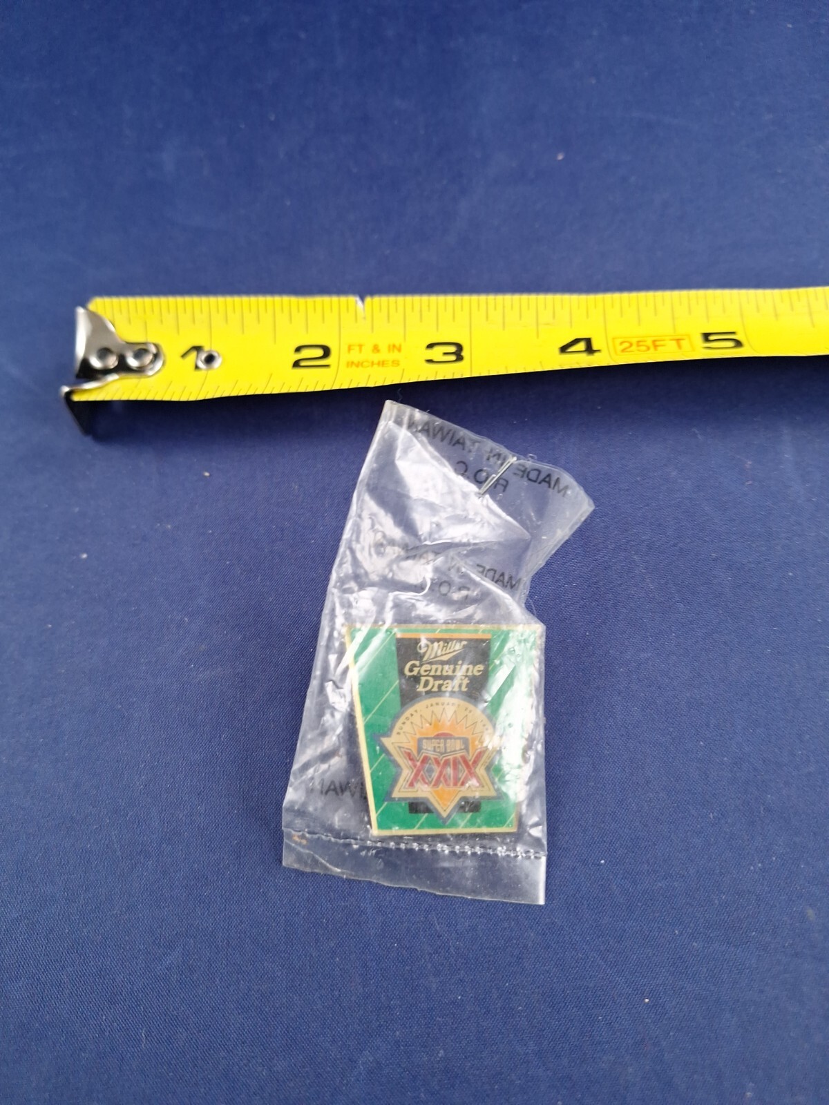 Vintage Super Bowl XXIX Miller Genuine Draft Pin Button Pinback *4FB