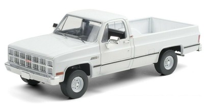 1982 GREENLIGHT, GMC K-2500 Sierra Grande Pickup White, 1/18 Scale, GREEN1...