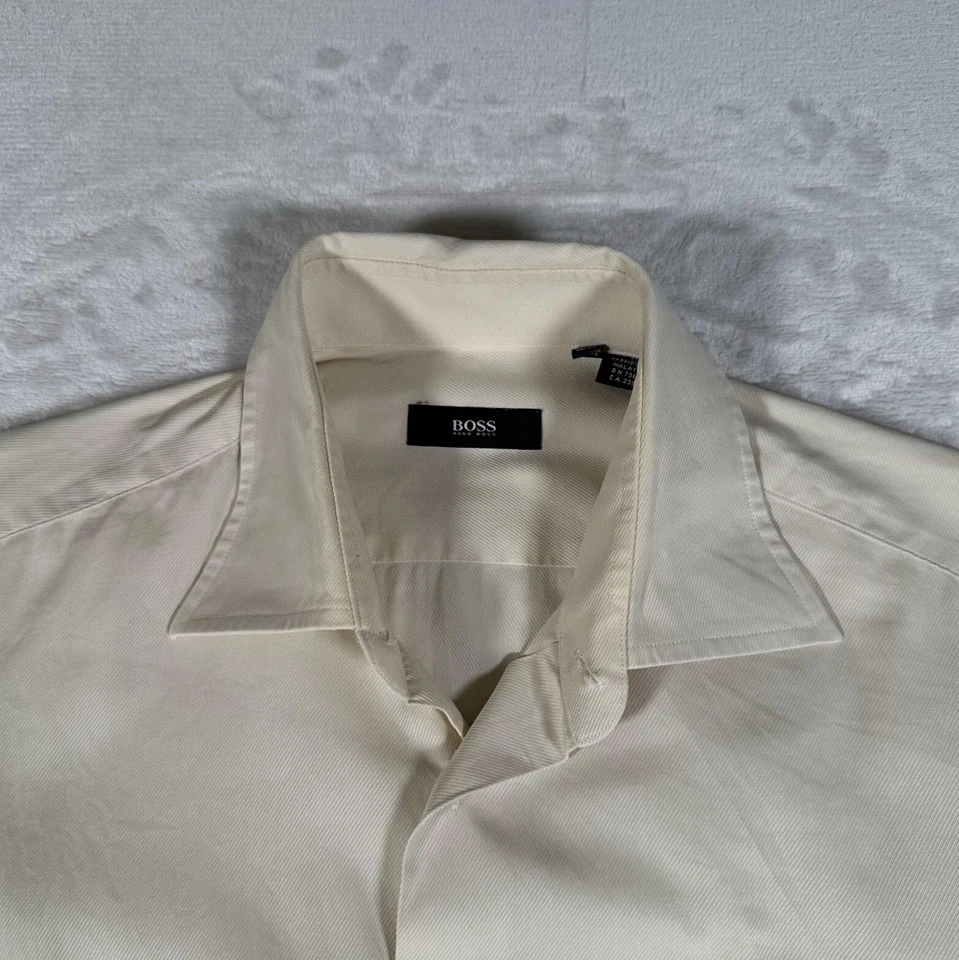 Hugo Boss Dress Shirt Men Size 15.5 32/33 Beige Long Sleeve 100% Cotton Comfort - Image 3 of 4