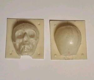 PLASTIC CANDLE MOLDS Halloween Skull Skeleton Pourette Mould 1990s Vintage