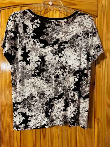 Ladies Coldwater Creek Black, Beige & White Short  Sleeve Top - Size L-14 - Picture 2 of 3