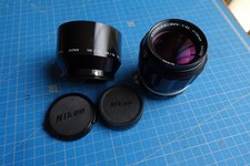 Nikon NIKKOR-P.C Auto 105mm f/2.5 Non-AI Vintage Lens + HS-4 Hood - Japan