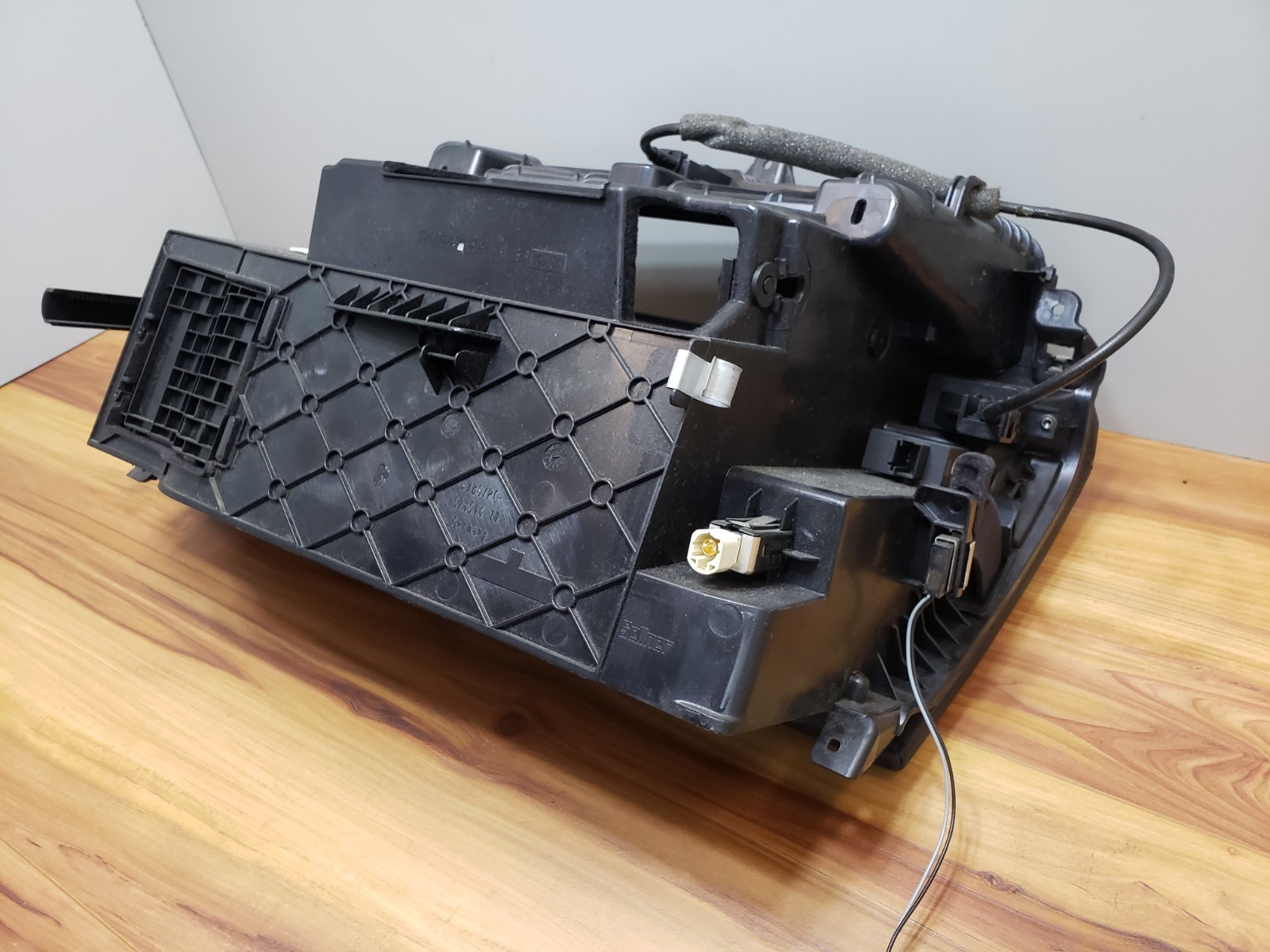 Rolls-Royce Ghost 2010-2014 Glove box Black