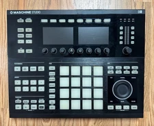 Native Instruments Maschine Studio Black MIDI Controller w Dual Screens USB DJ