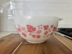 Vintage PYREX Pink Gooseberry 441 Double Spout Cinderella Mixing Bowl 1.5 Pint