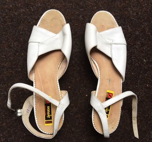 wide fit leather sandals uk