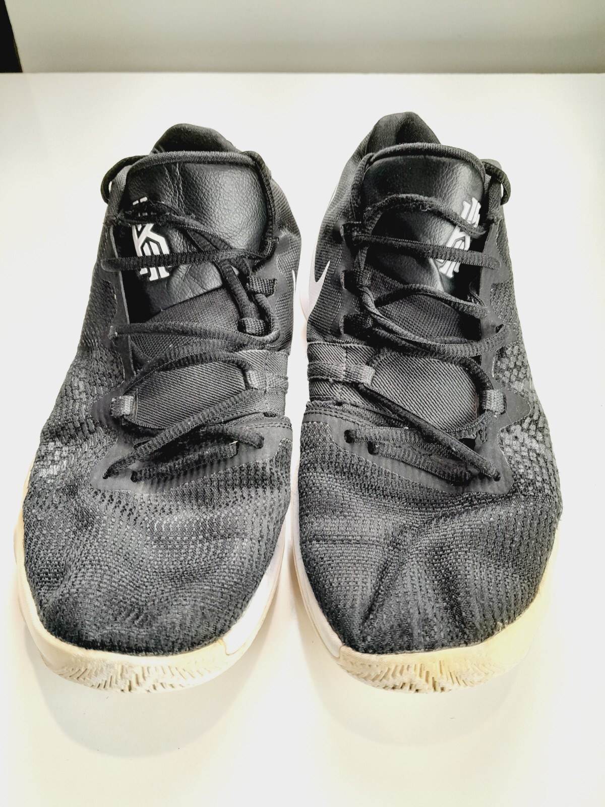 Nike Kyrie Irving Flytrap Black White 