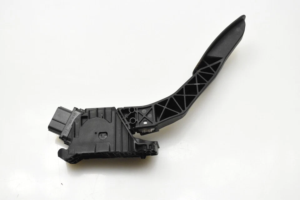 SKODA SUPERB 2019 5Q2723503D 6PV01062105 ACCELERATOR PEDAL - Imagen 4 de 4