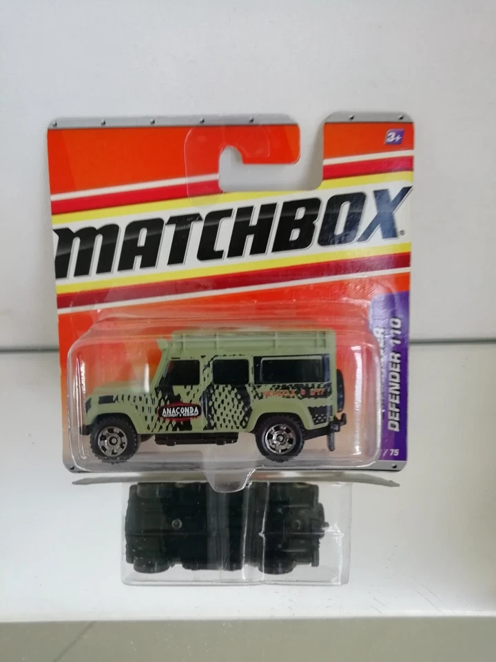 Matchbox Land Rover defender 110 su blister - Immagine 2 di 3