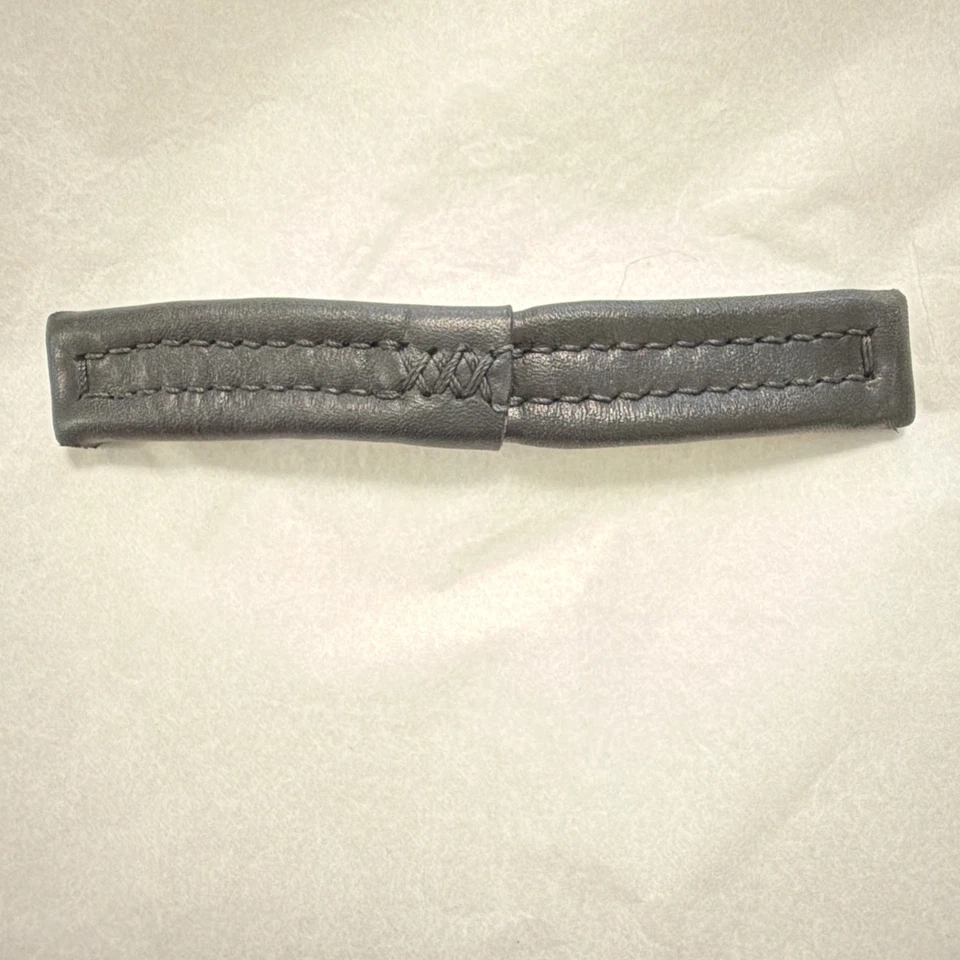 Correa inteligente de cuero artesanal de ocre 24 mm X 150 - cuero negro carbono y puntada Foto 2 de 4