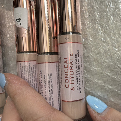 Makeup Revolution Conceal & Hydrate Radiance Concealer C4 0.45 oz set of 3