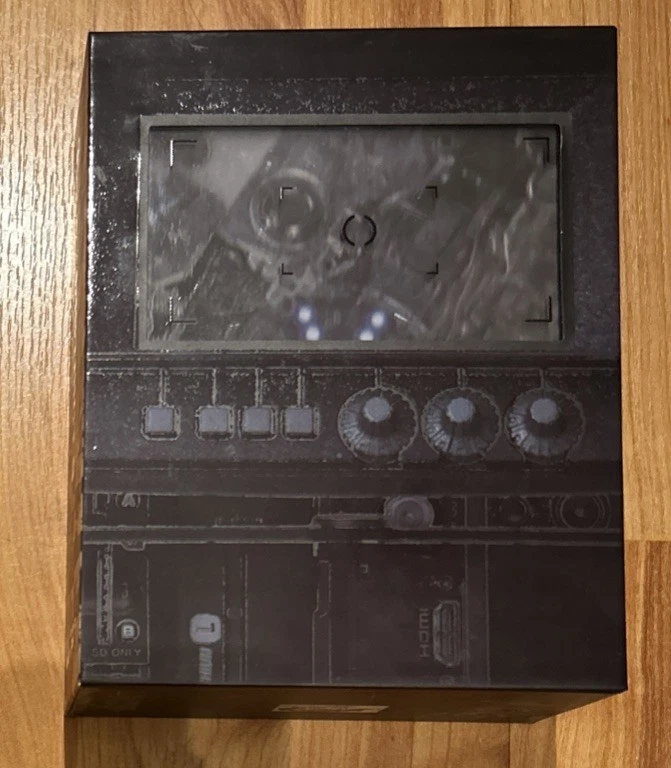 District 9 MAG MPM #03 Blu-ray Collector's Edition ULTRA LTD EDITION 03/70 - Image 3 of 4